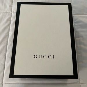 Authentic Gucci Empty Black/White Magnetic Gift Box